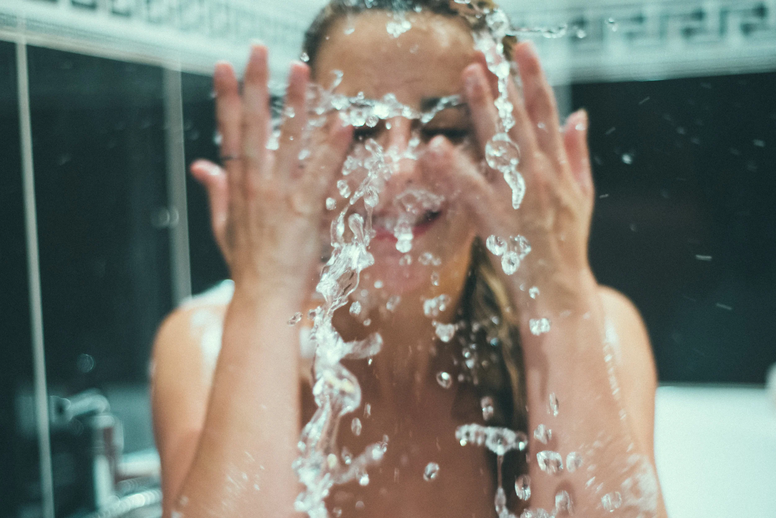 boss-fight-free-high-quality-stock-images-photos-photography-water-woman-washing-face.jpg