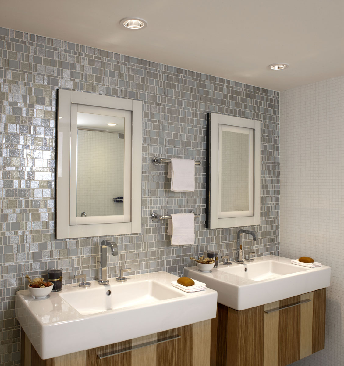 Liberty Pearl mosaic by Trend