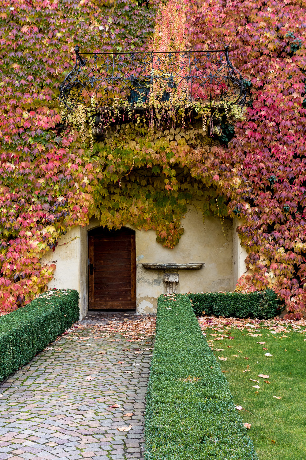  Kloster Neustift bei Brixen - Herbstfarben 