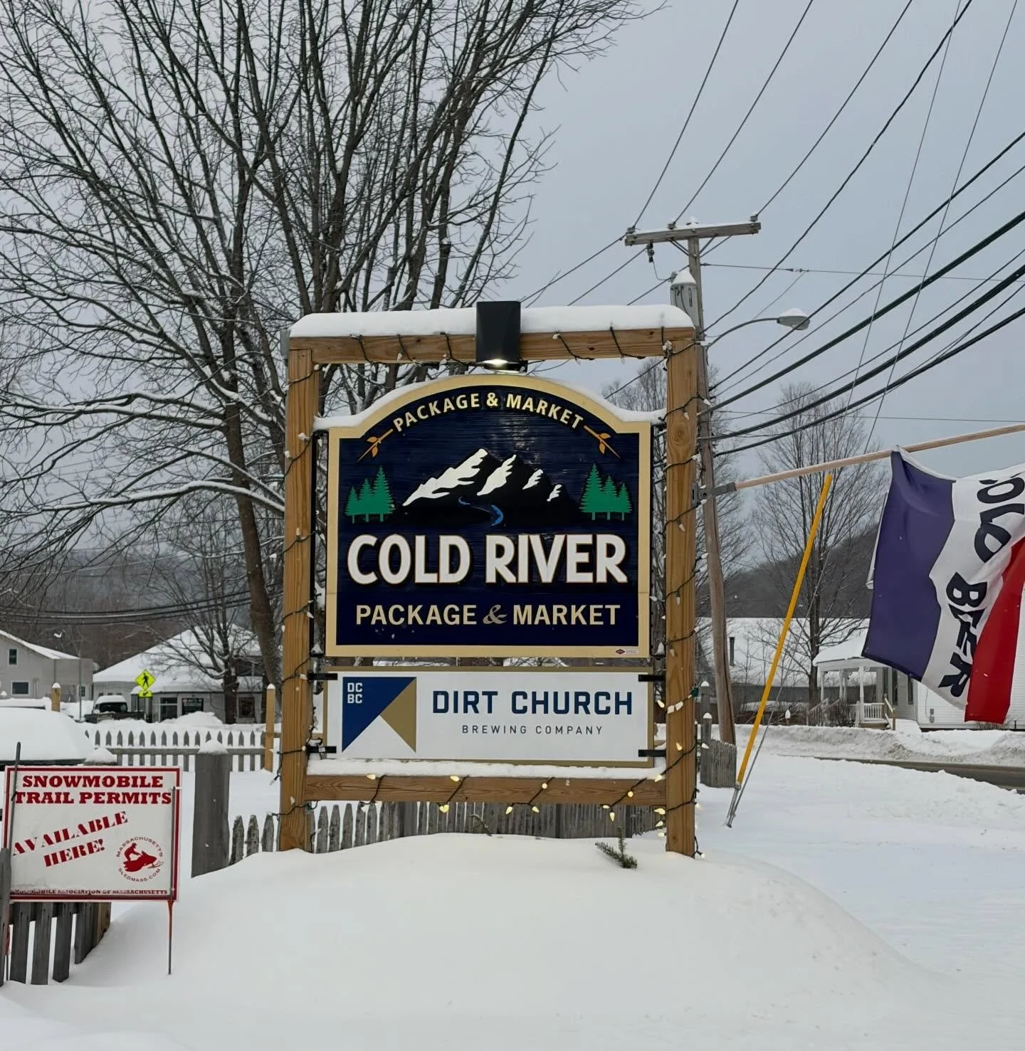 Stockist appreciation post: Cold River Package &amp; Market.  Located in downtown Charlemont, MA on the historic Deerfield River and the Mohawk Trail.  This store is loaded with libations, grocery, and convenience items.  If you&rsquo;re planning to 
