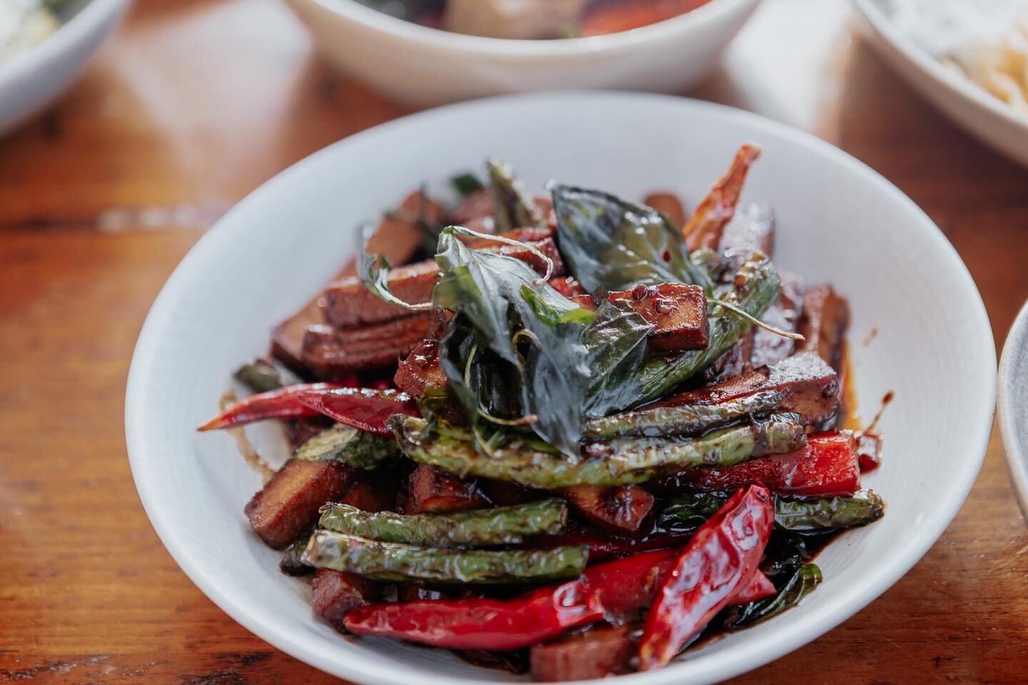 🔥Our Fiery Tofu , a perfect combination of sweet  and spicy flavors that will tantalize your taste buds. Made with fresh tofu, bell peppers, string beans, and sweet heat sauce, this dish is sure to be a hit with both vegans and meat-lovers alike.

I