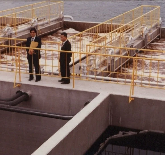 800px-WastewaterTreatmnt_Plant.jpg
