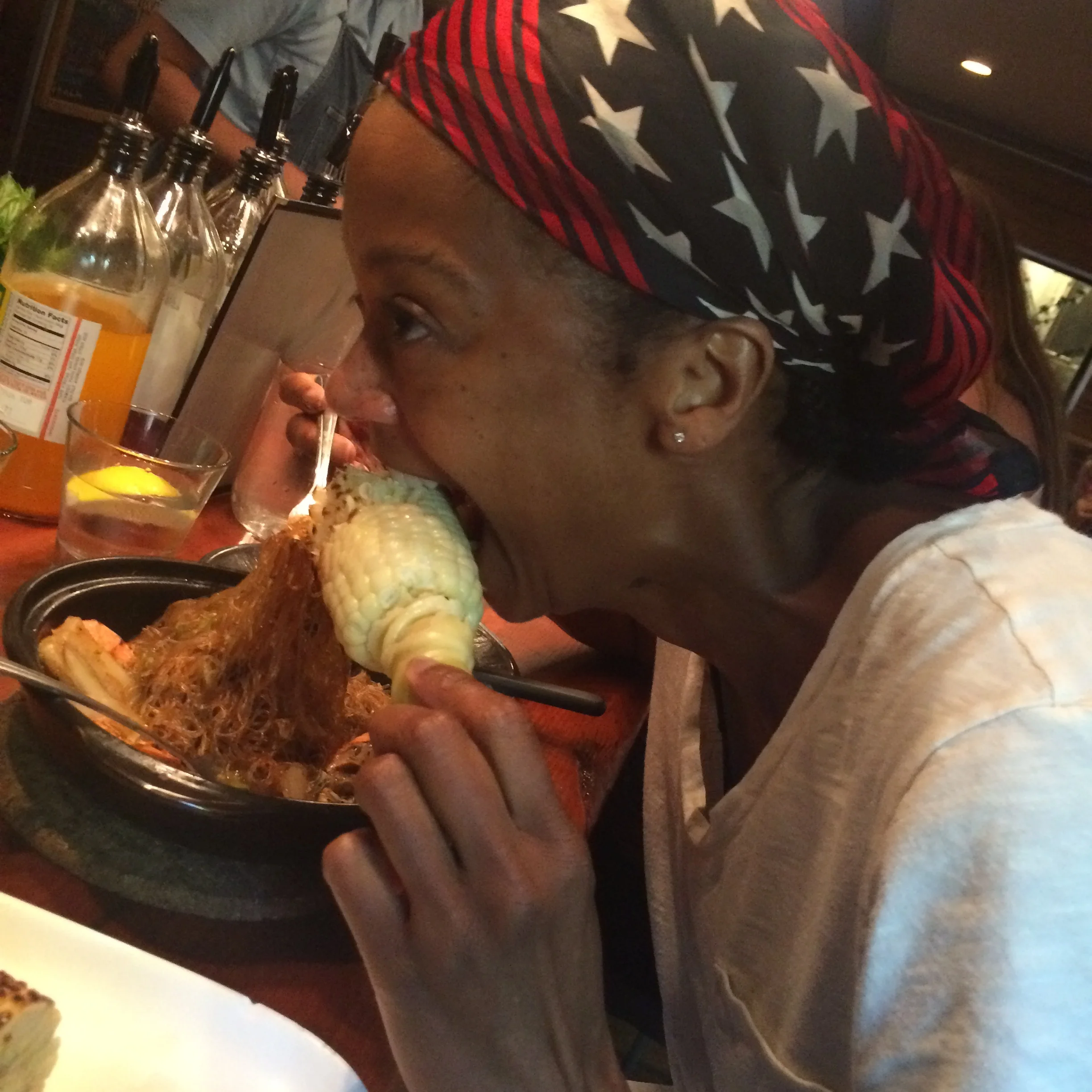 Nom nom nom! Tall T EATS!