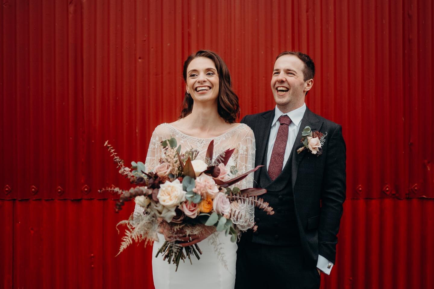 Winding back to clock to share some of the wonderful weddings I&rsquo;ve had the privilege to photograph over the past couple of years. 

Here&rsquo;s one from Gemma &amp; David&rsquo;s big day at @riverdalebarnni that they sneaked in before lockdown