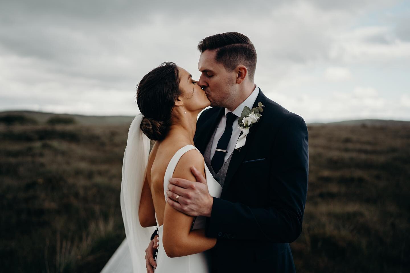 Lisa &amp; Jack 🤍

MUA / @jadespillanemakeup 
Hair / @chloemceleneyhair.code 

#weddingphotography #niweddingphotographer #niwedding #niweddings #northernirelandweddings #irelandweddingphotographer #irelandwedding