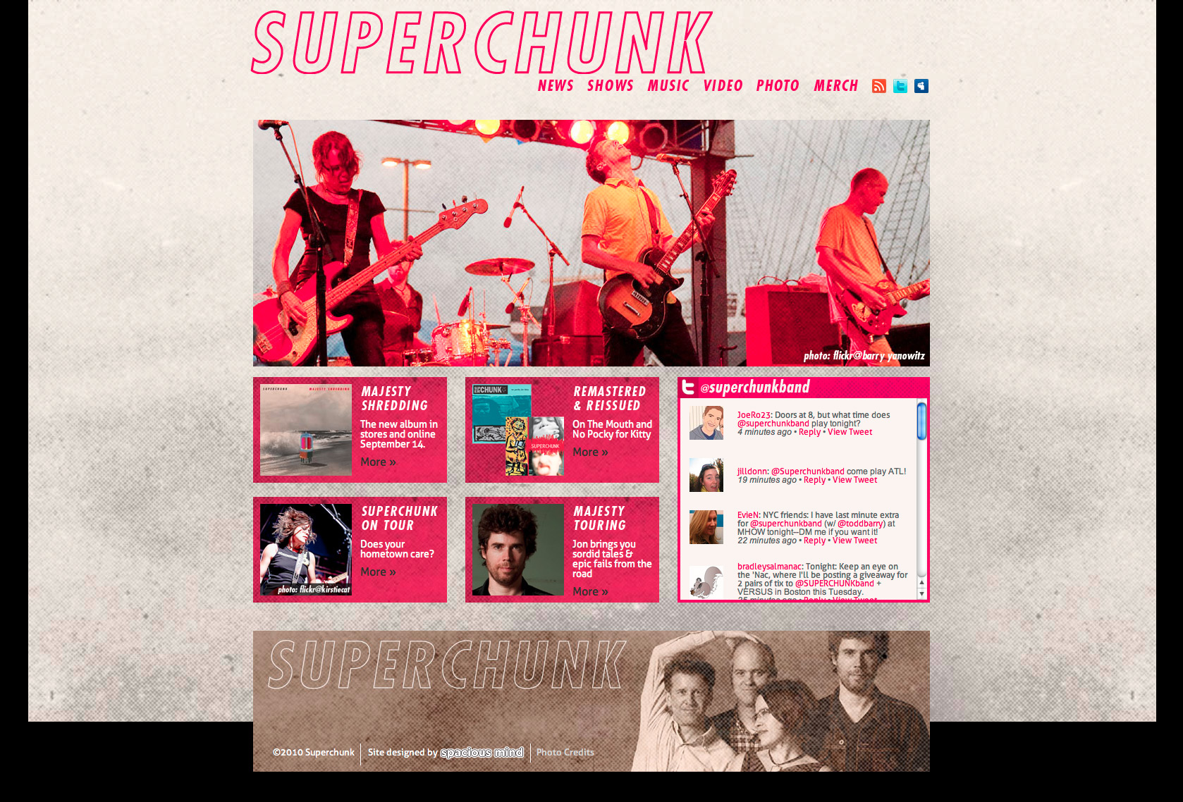 Superchunk website . Photo of the band performing live, featured on their homepage. 