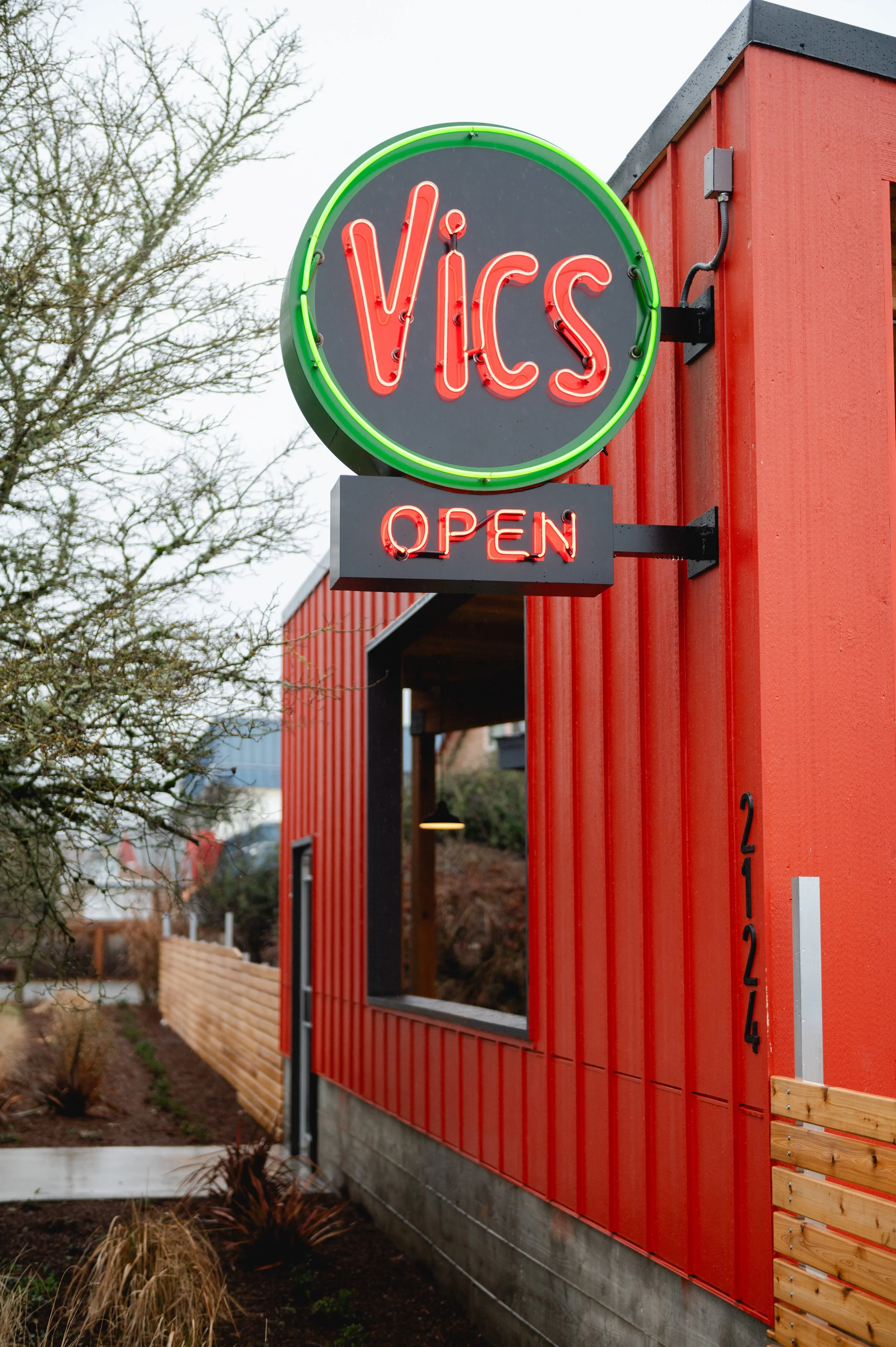 Vic's Pizzeria