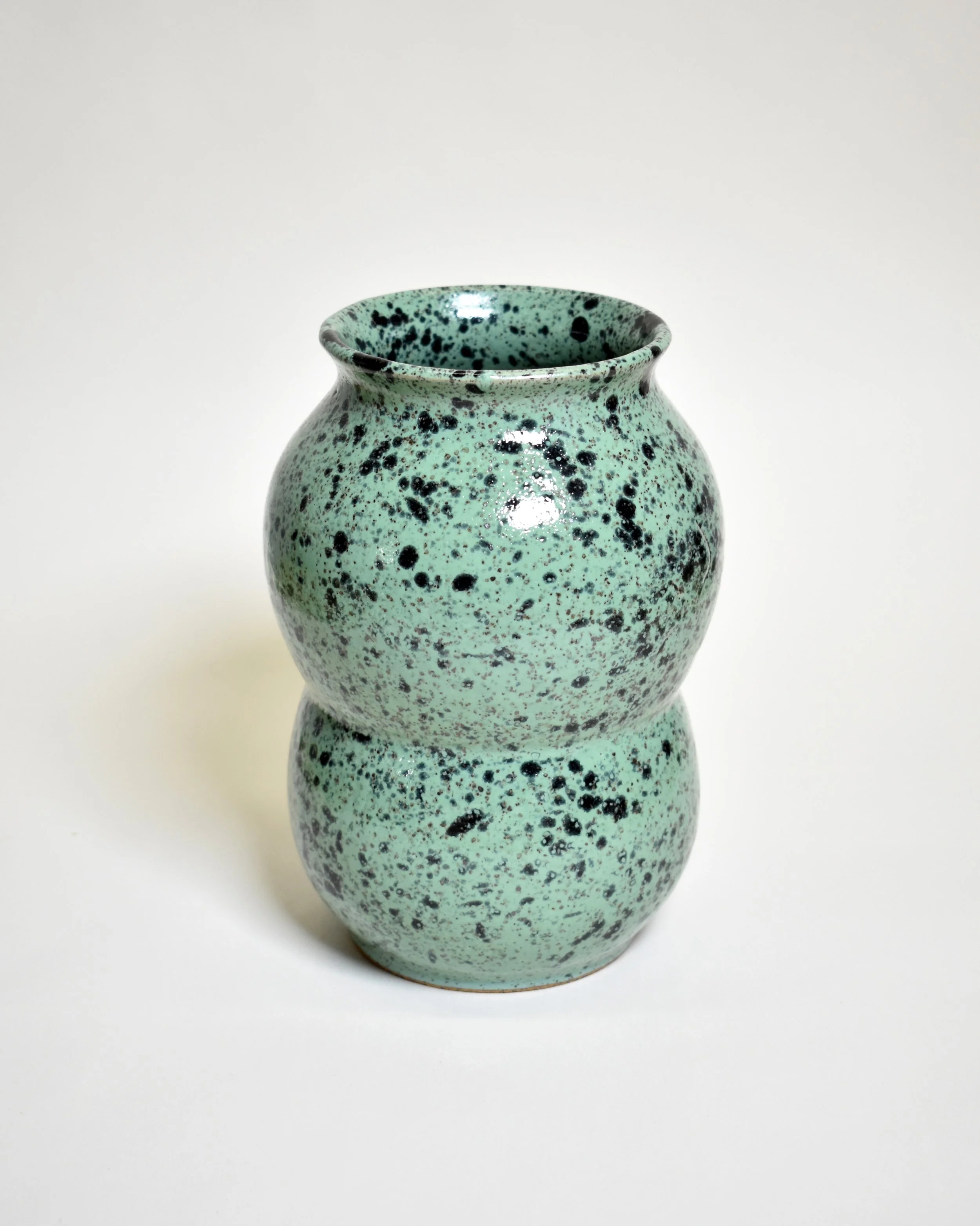 dalmation jade double bubble vase.jpg