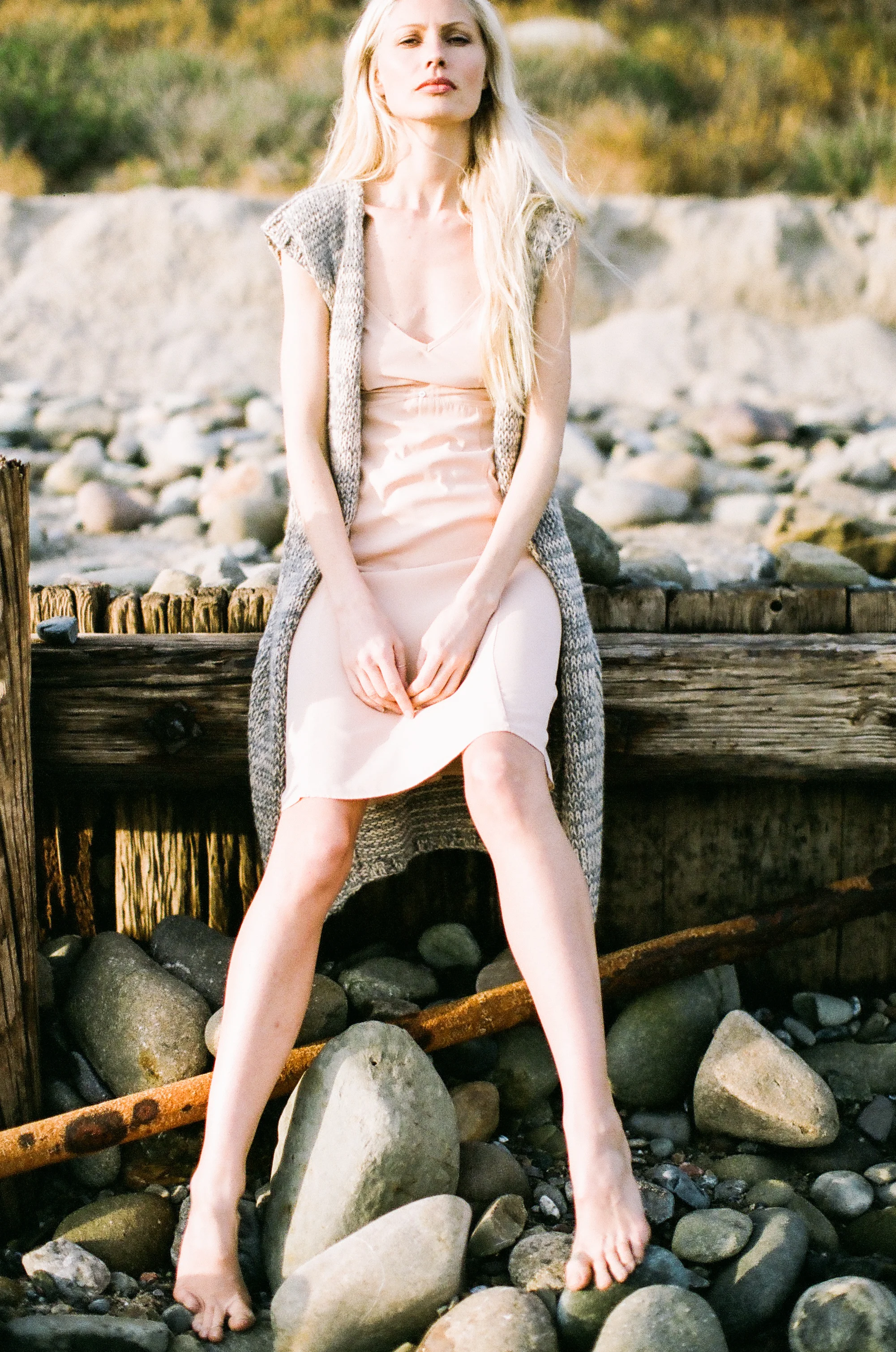 KKIBO baby alpaca long vest.