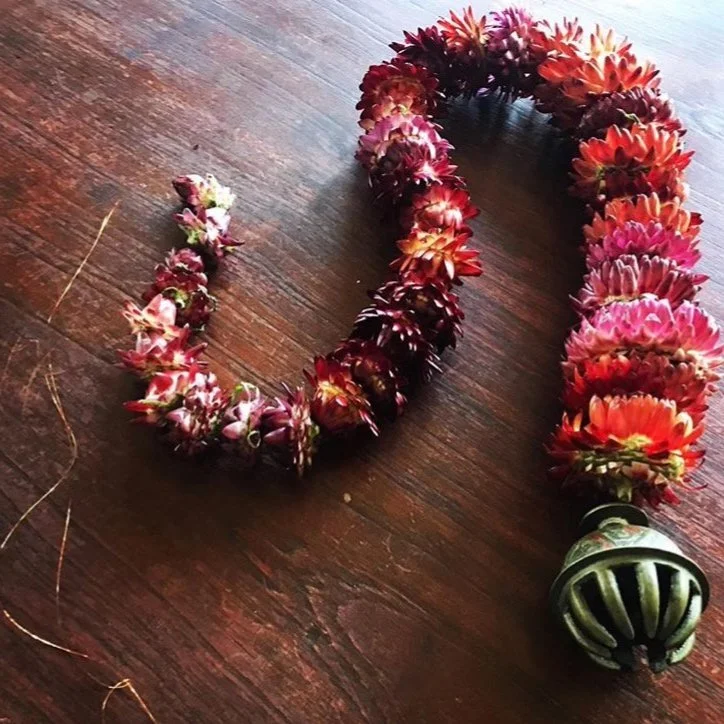 flowermala.jpg