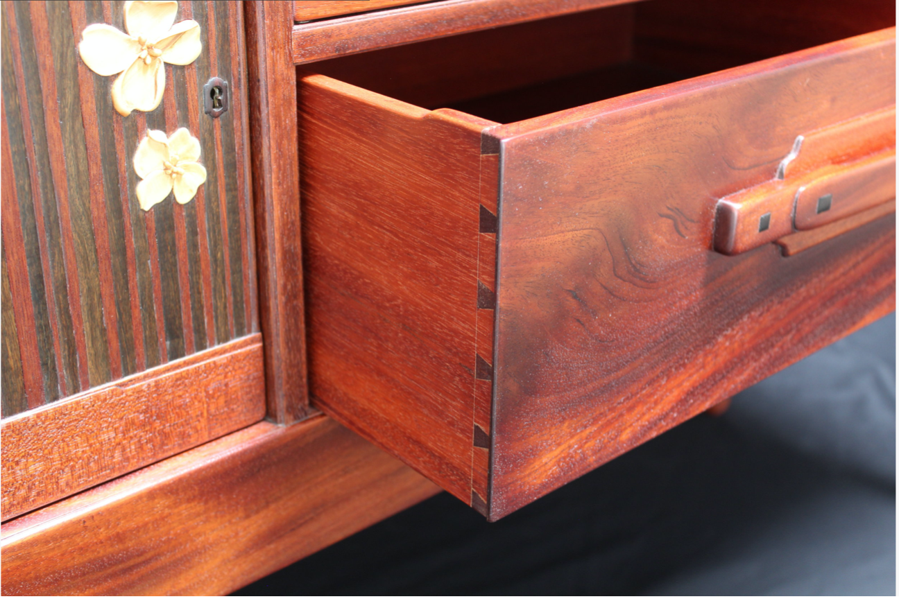 mahogany sideboard 3.png