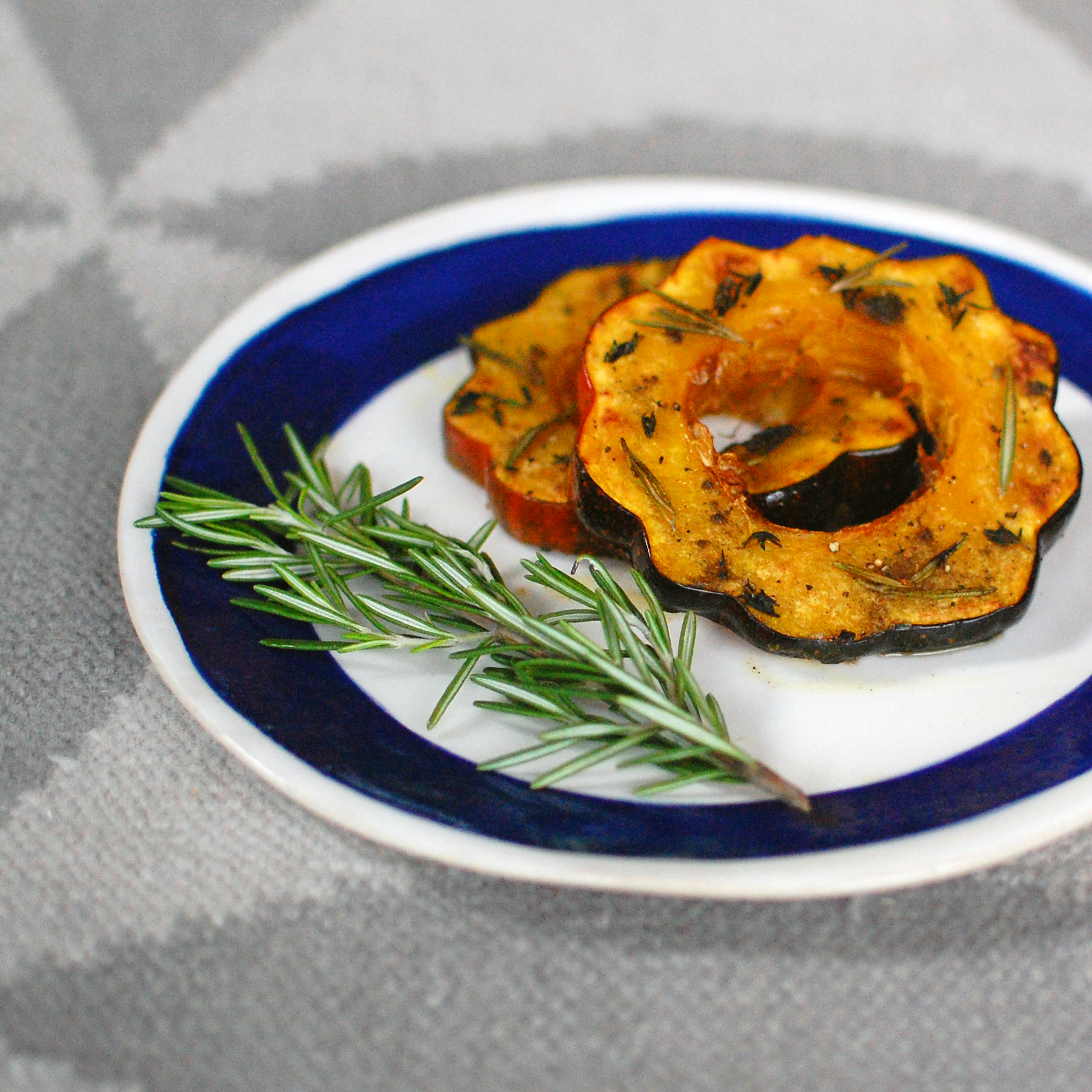 Rosemary & Thyme Acorn Squash