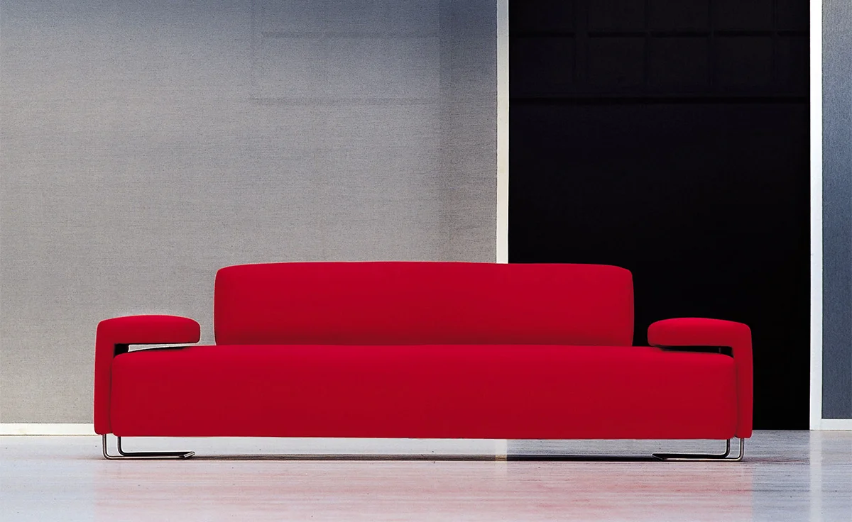 lowland-sofa-patricia-urquiola-moroso-4-1.jpg