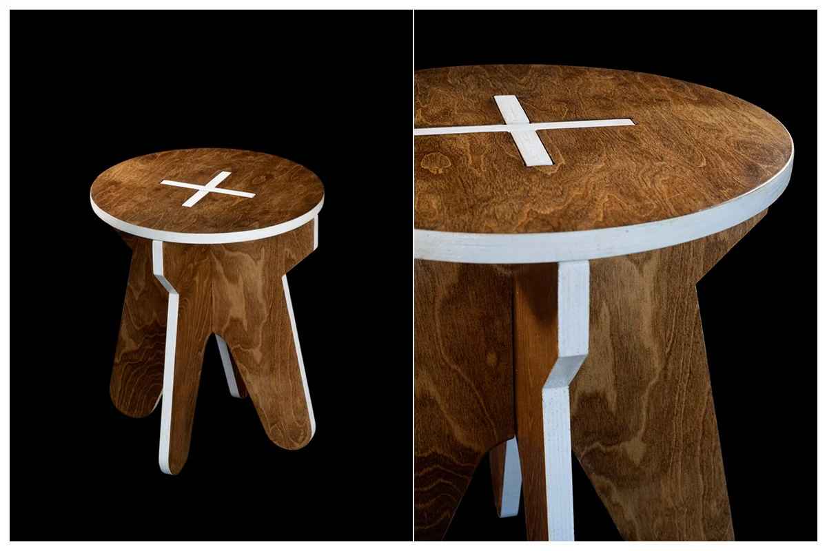 +PLUS stools_3.jpg