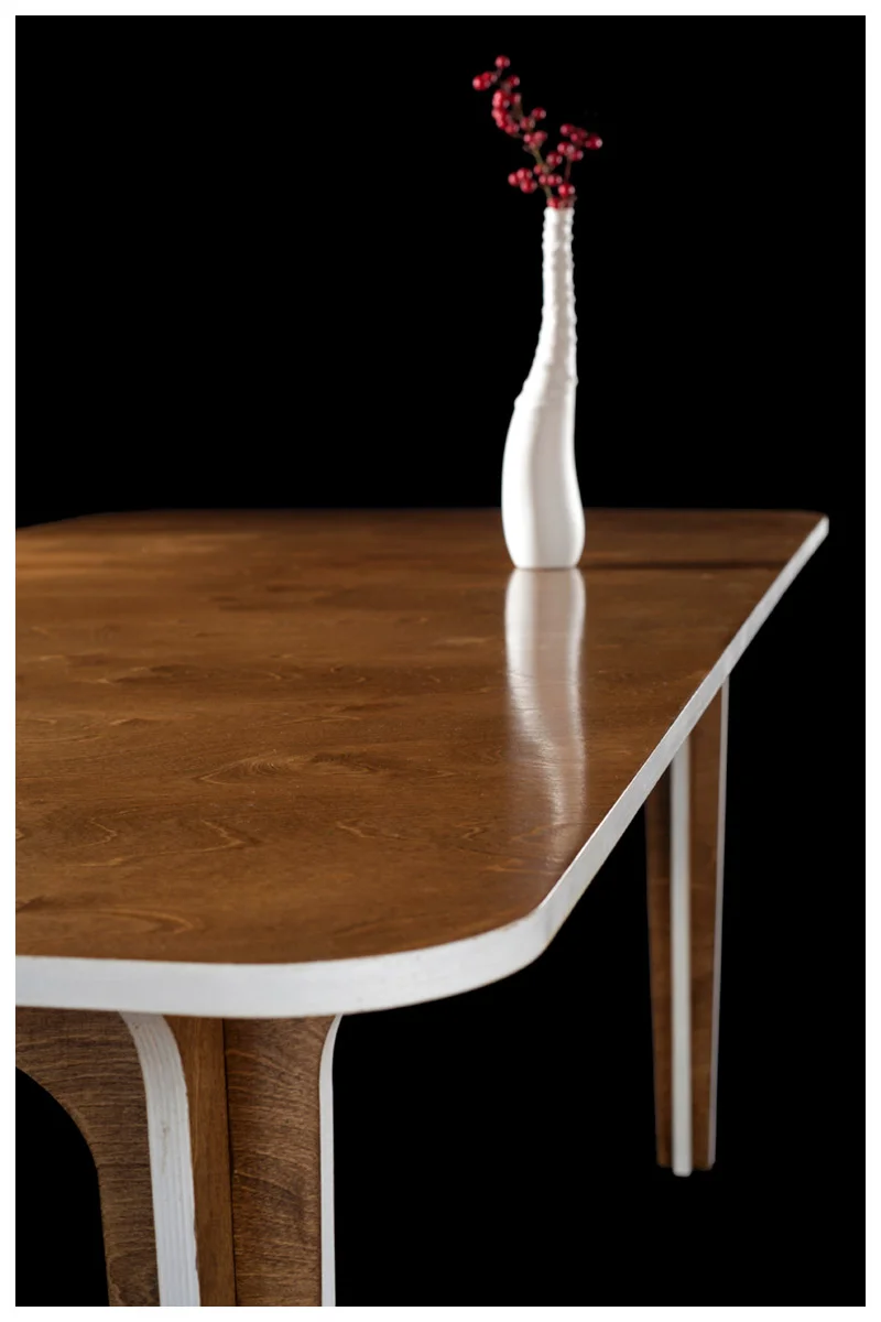 +PLUS desk_2.jpg