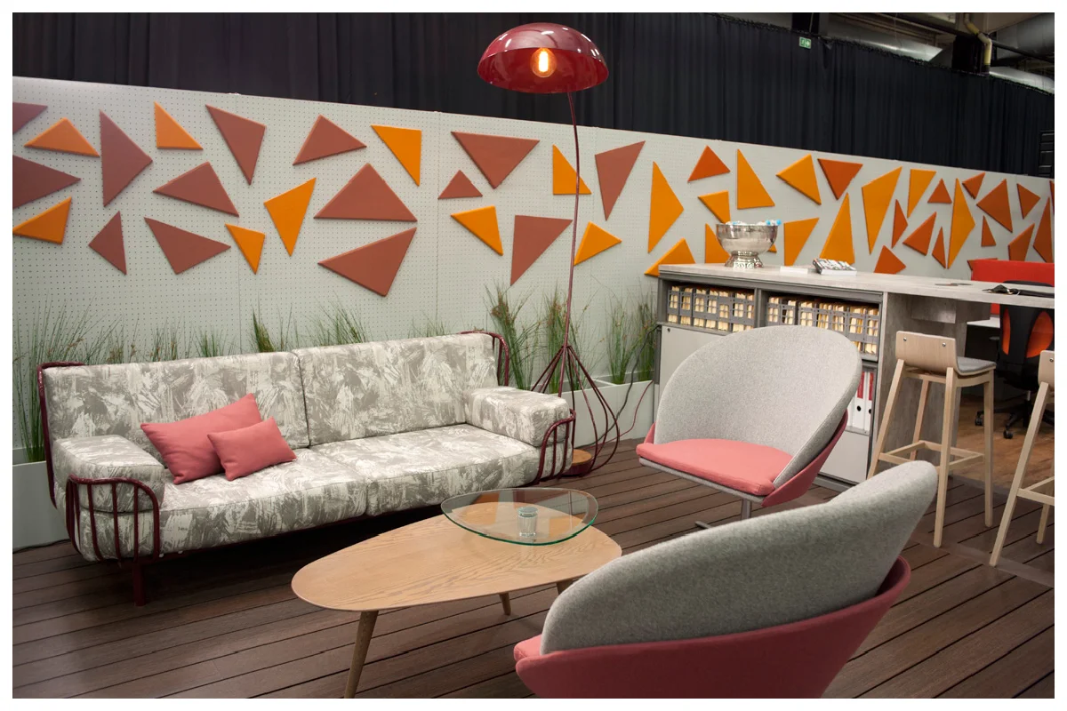 MOS tulip sofa_1.jpg