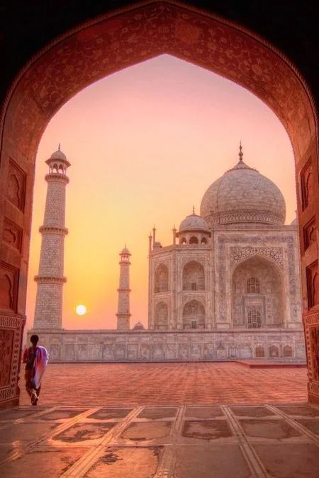 taj.jpg