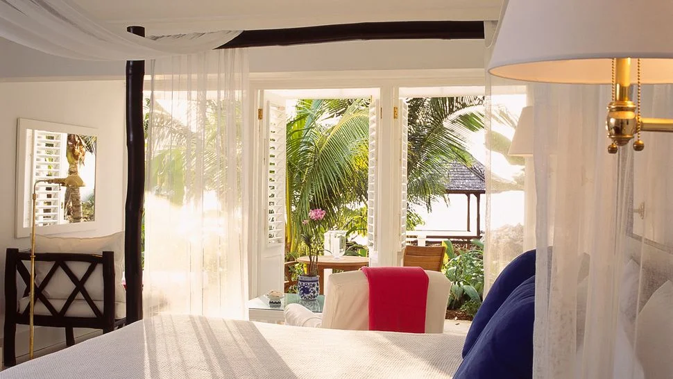 001504-10-bedroom-patio.jpg
