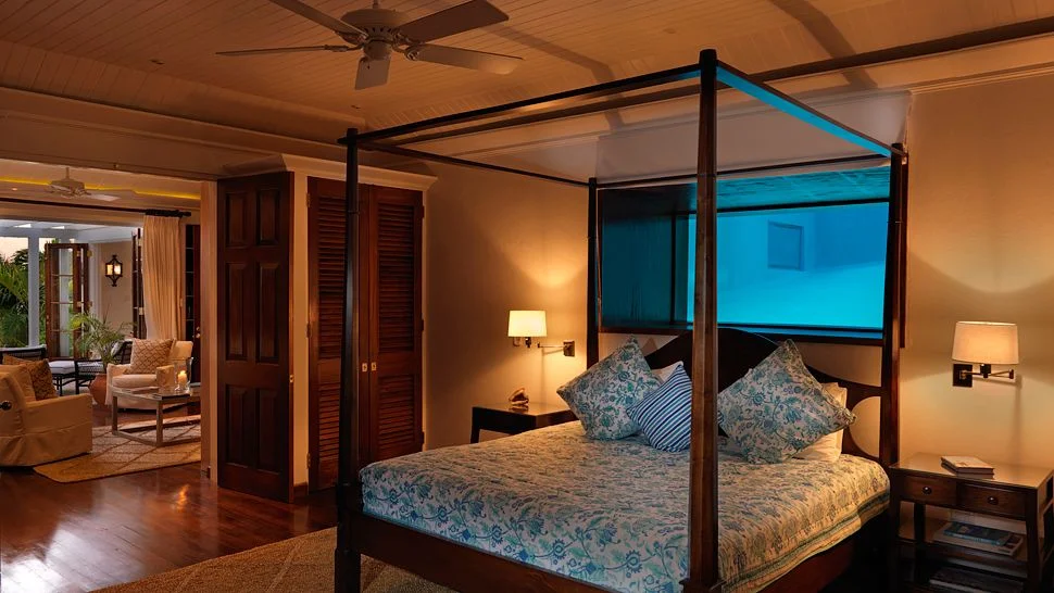 001504-20-villa-bedroom.jpg