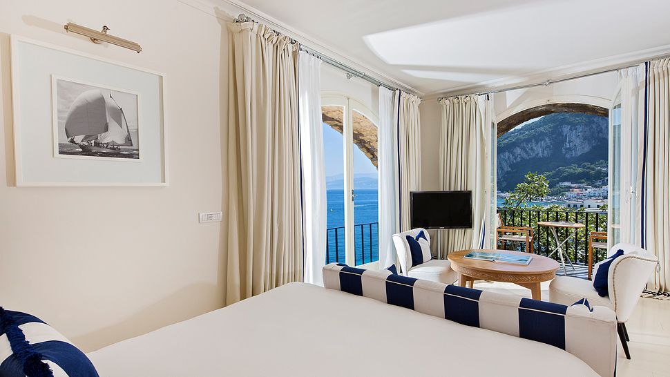 005196-05-Master Room.jpg