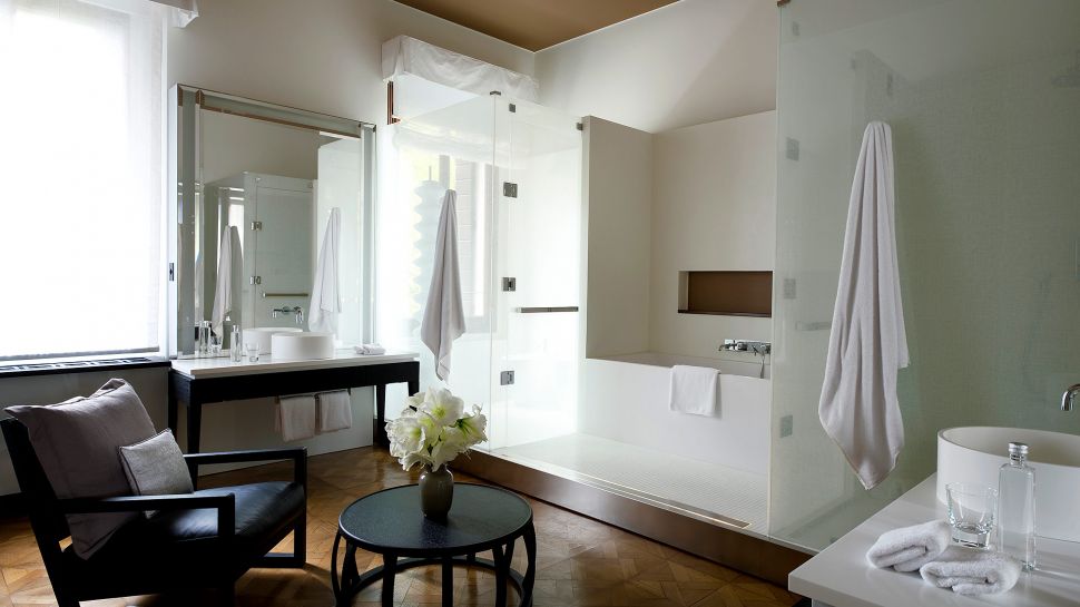 011279-01-RS785_Aman-Canal-Grande-Venice---Palazzo-Stanza-Bathroom.jpg