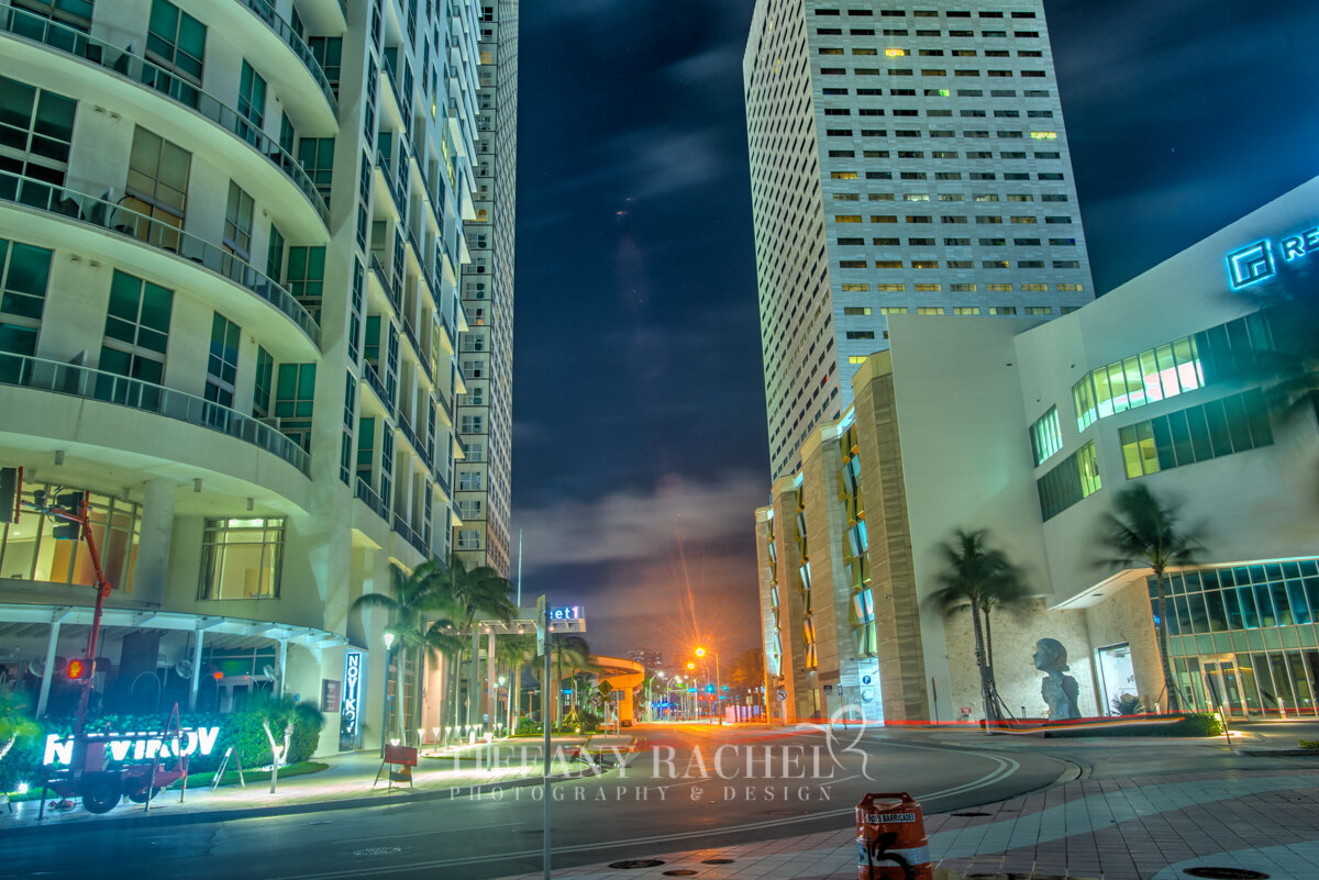 Light Trails: Epic Downtown Miami 2020, Novikov