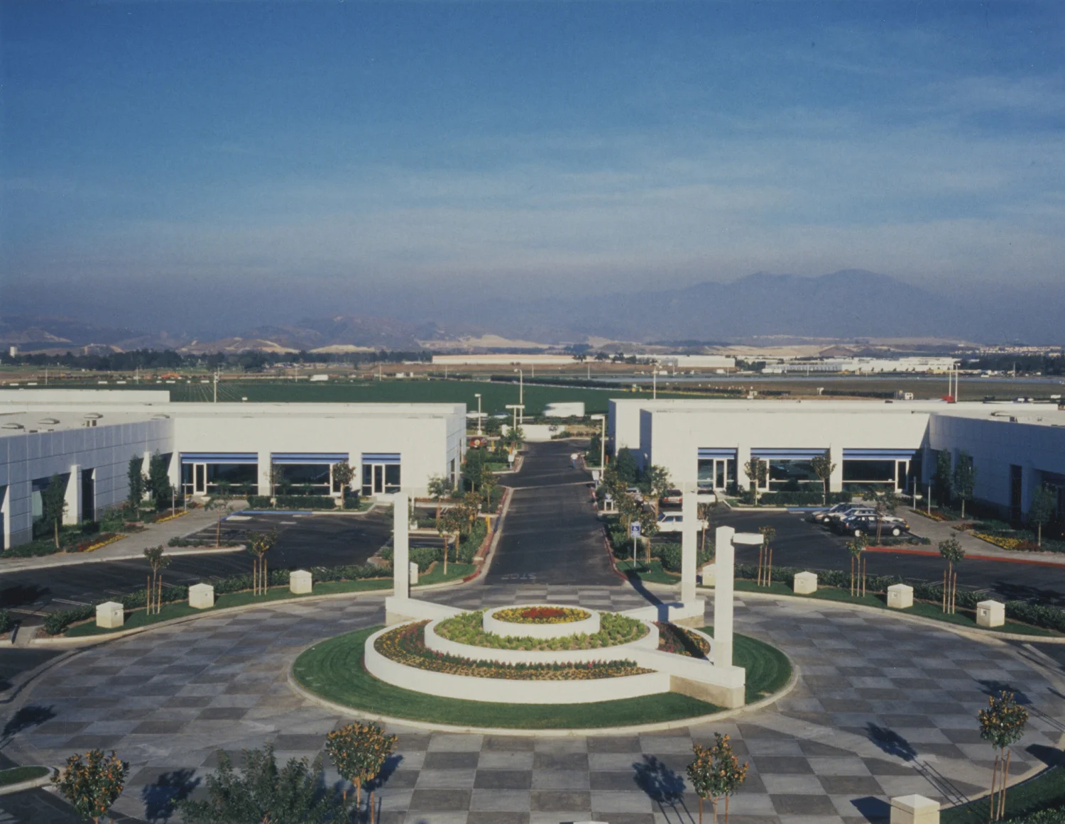 ONE TECHNOLOGY PARK MULTI-EXT01102.jpg