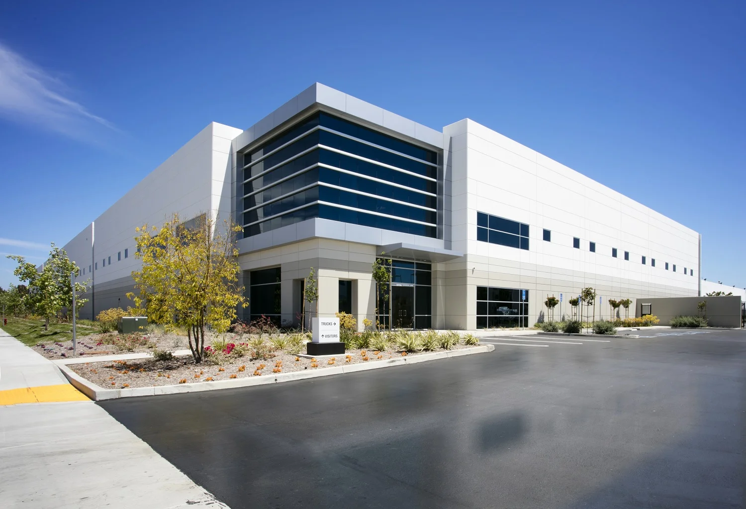 Industrial Corporate Headquarters — DRA Architects