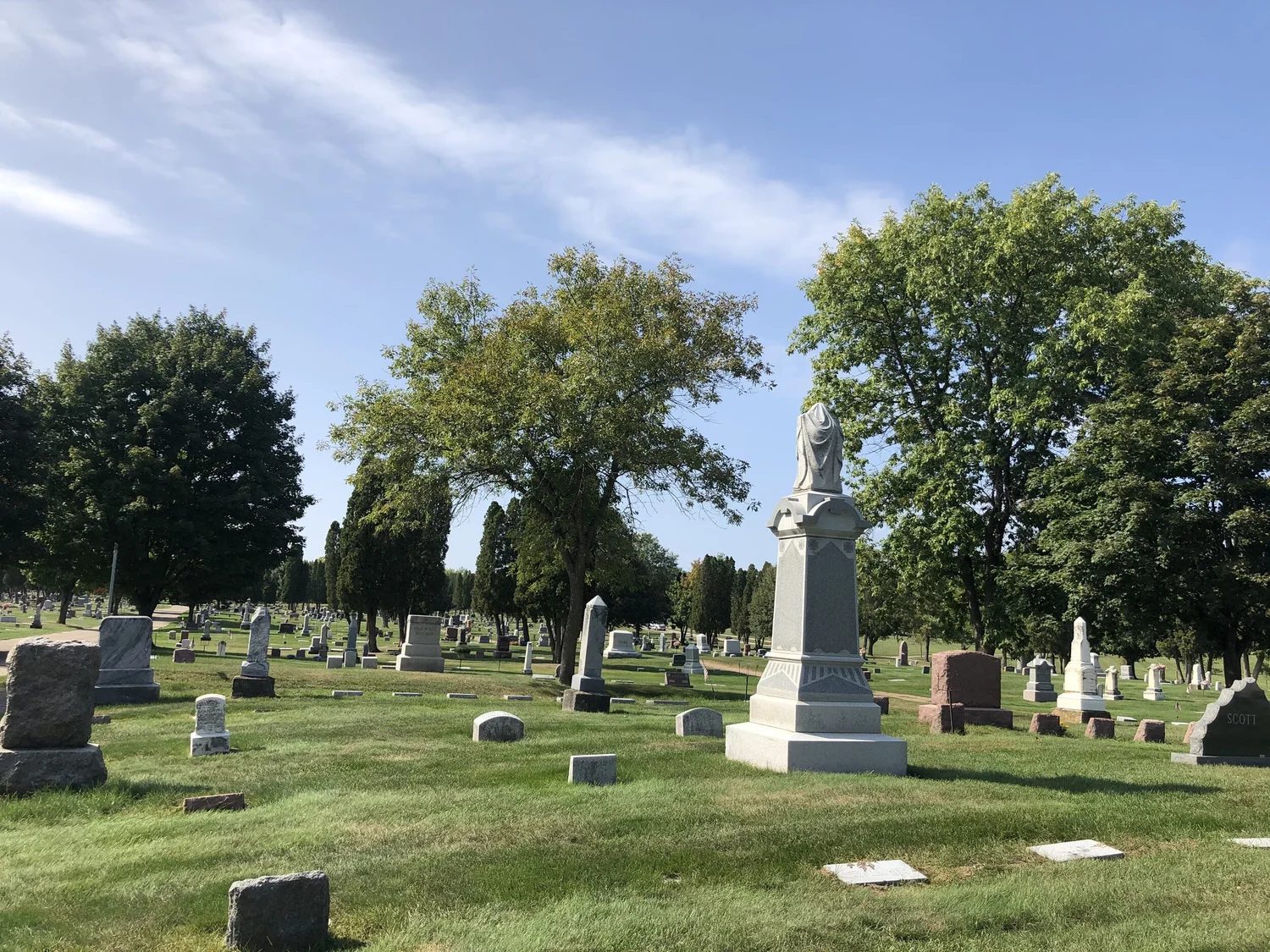 Funerals vs Gravesides vs Memorials