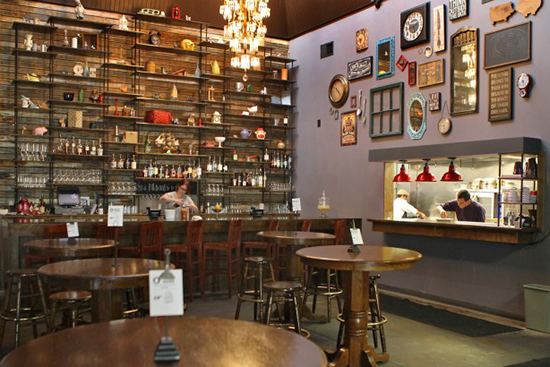 table - restaurant - st. louis, mo