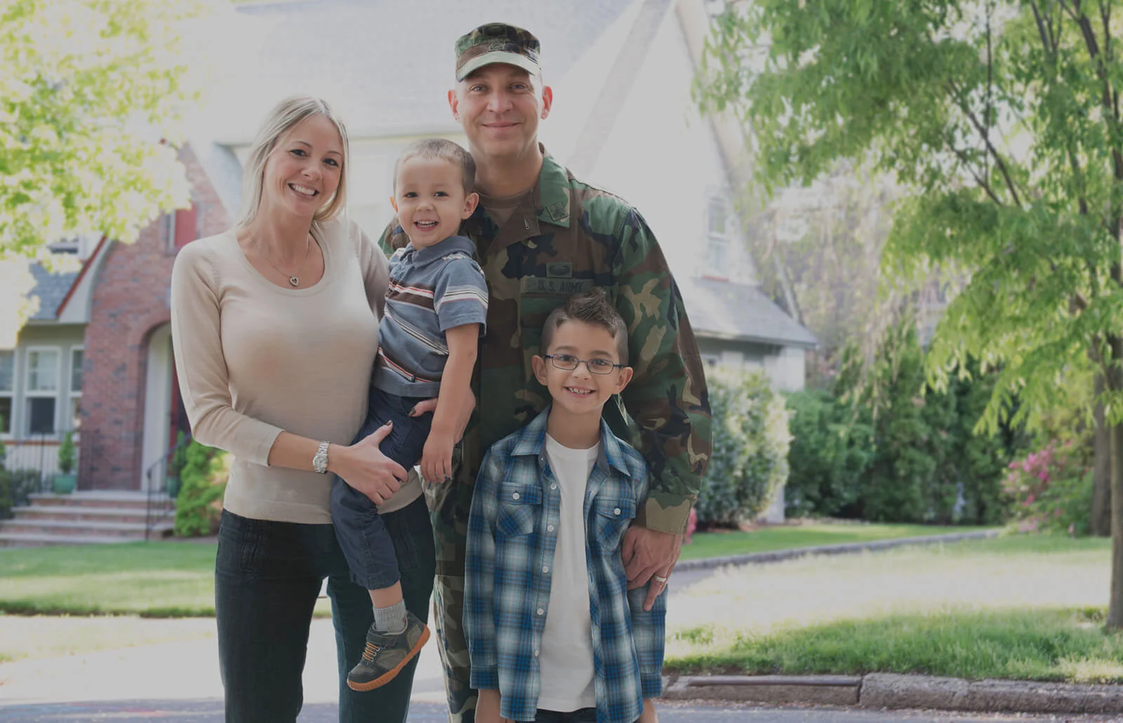 235156-1600x1030-pros-cons-joining-military-family.jpg