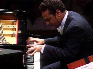 andre-watts-piano.jpg