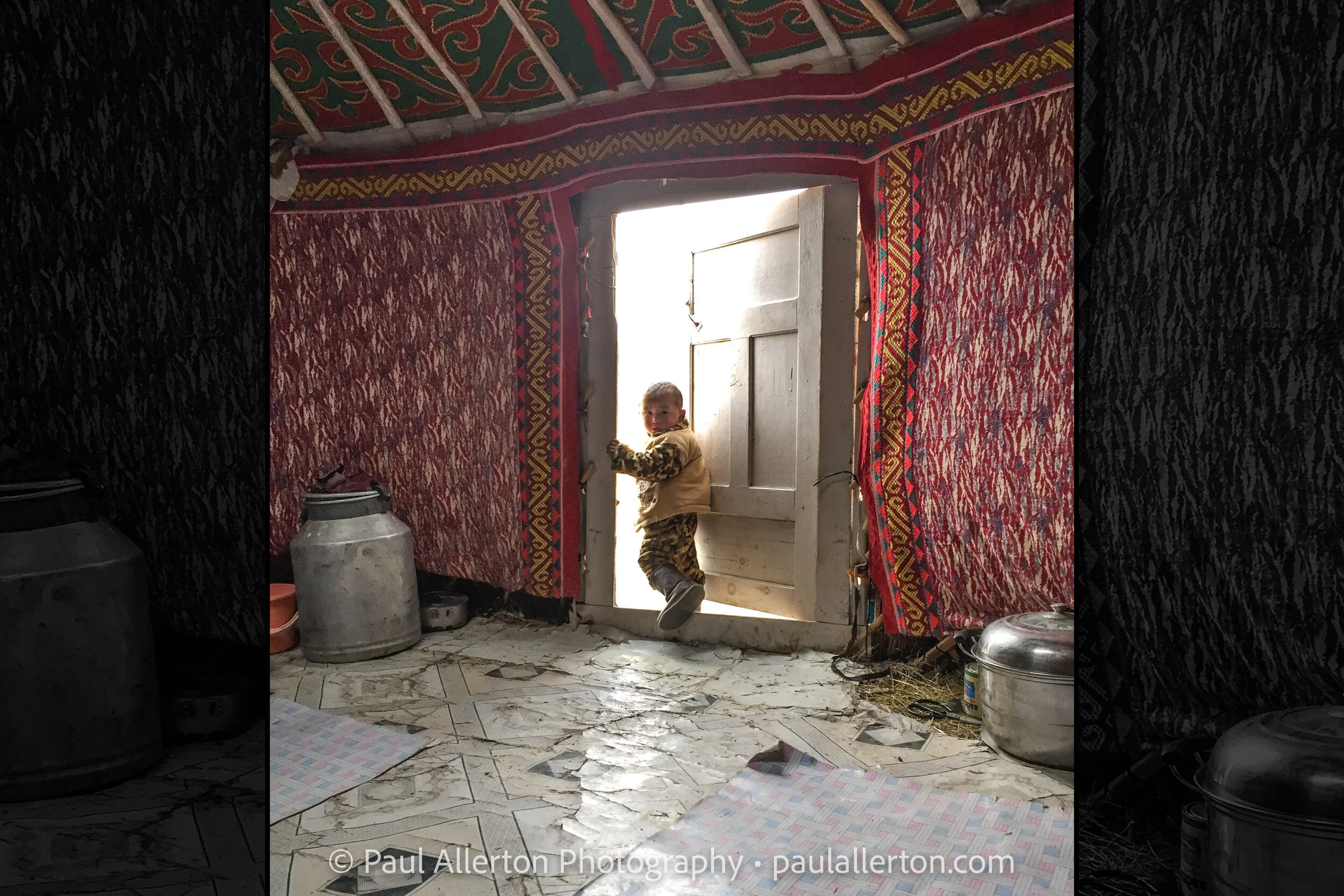 Mongolia_560_Wide.jpg