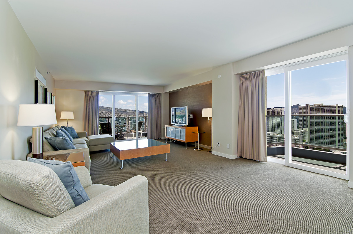 003 - Open2view ID4379 - 410 Atkinson Dr.jpg