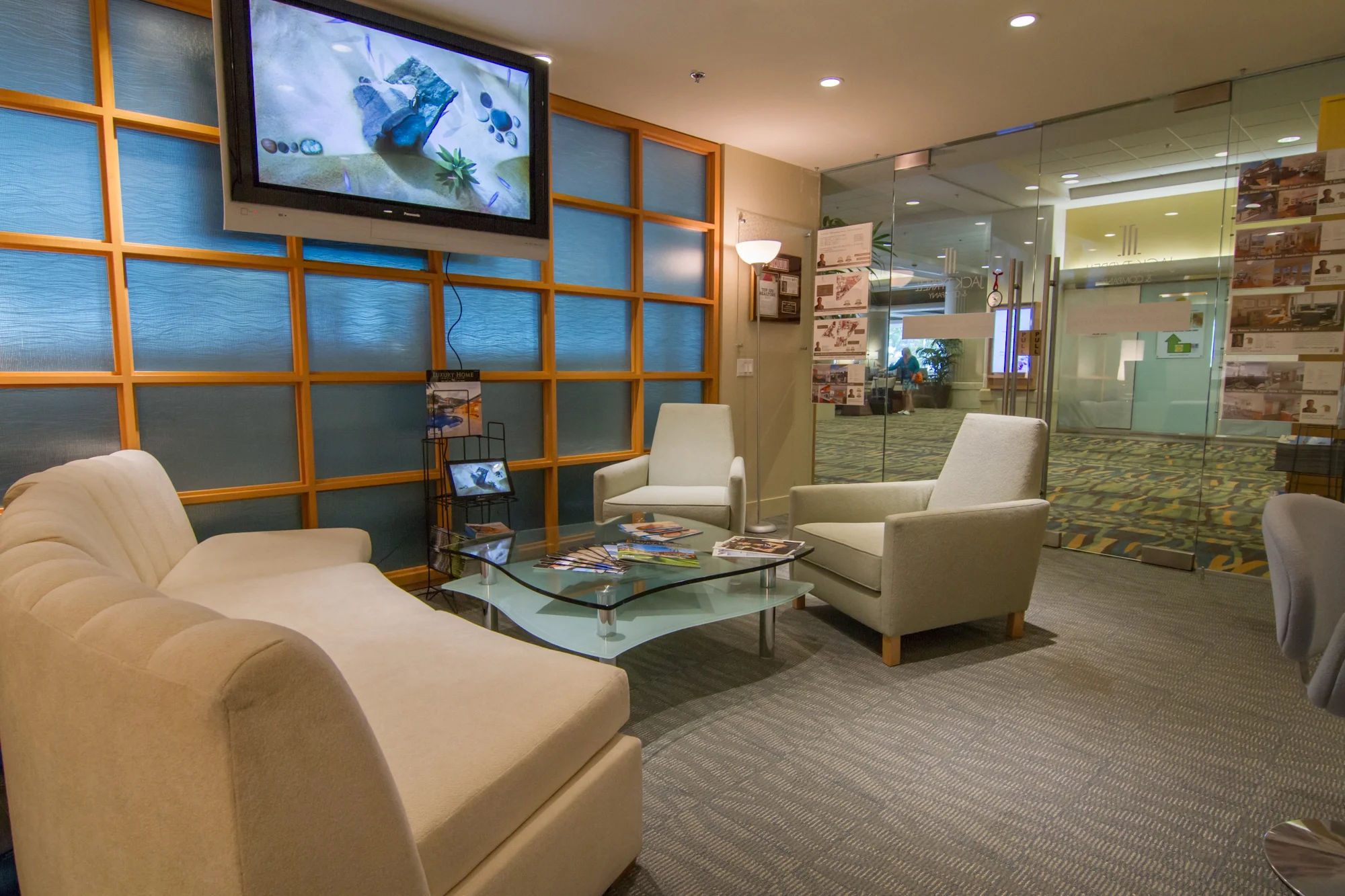 office 4.jpg