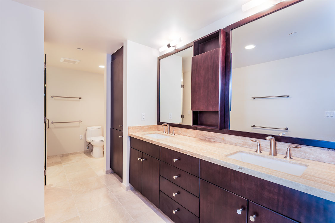 Master Bedroom Bath 1.jpg