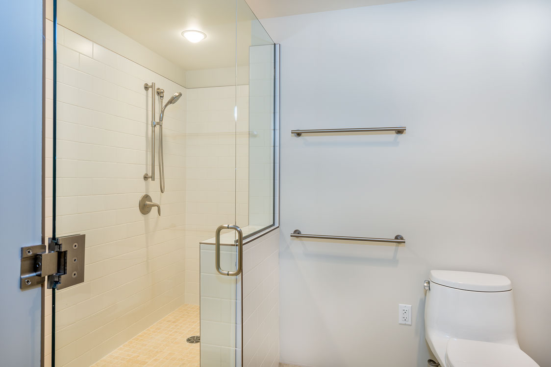 Master Bedroom Bath 2.jpg