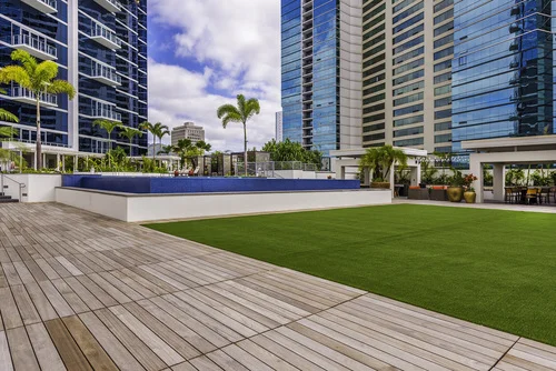 Area+Deck+Lawn+Pool.jpg