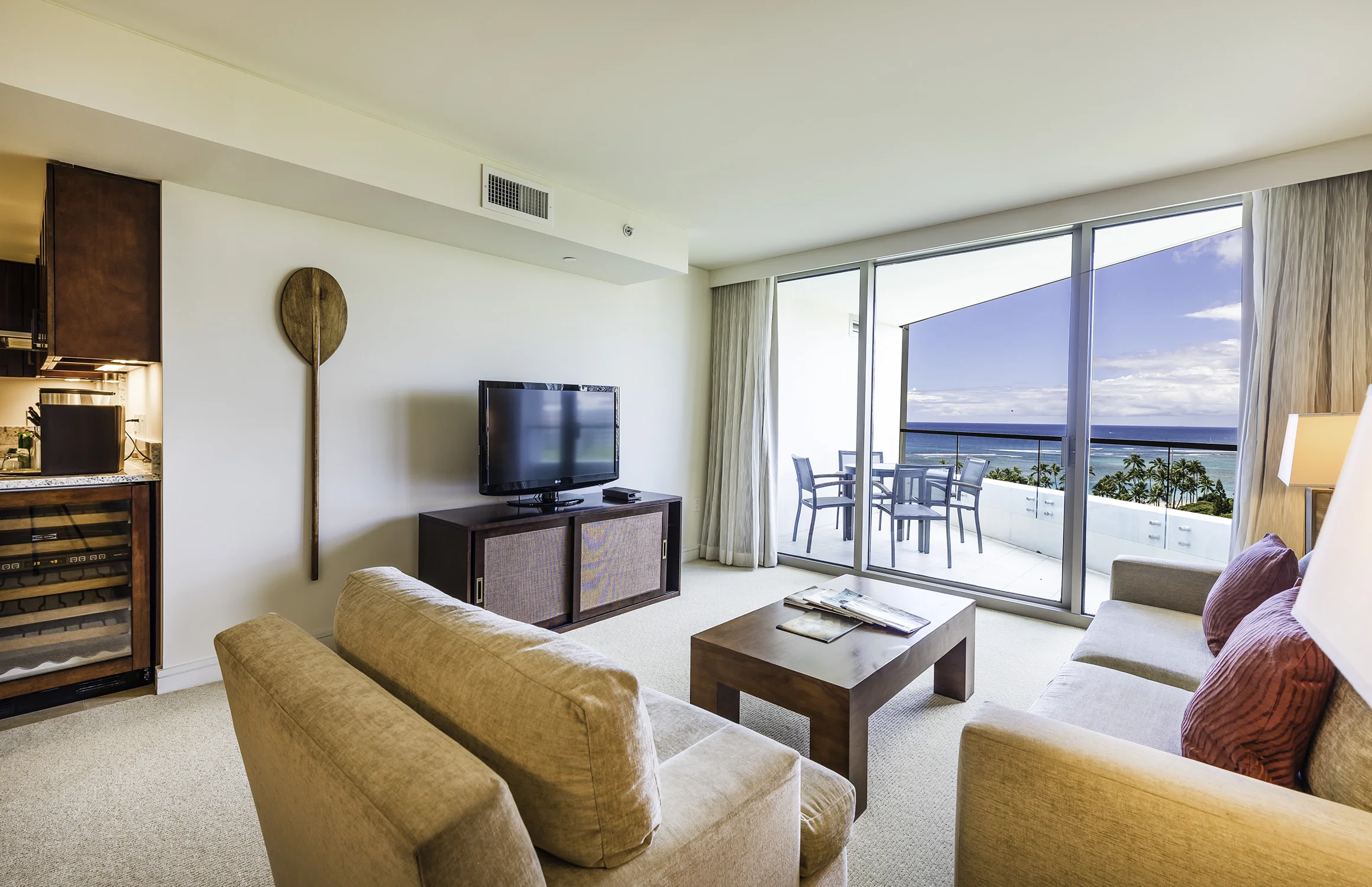 Living Lanai.jpg