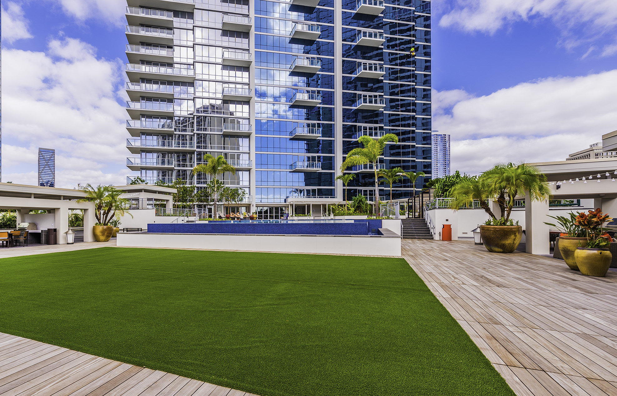 Area Deck Lawn 1.jpg