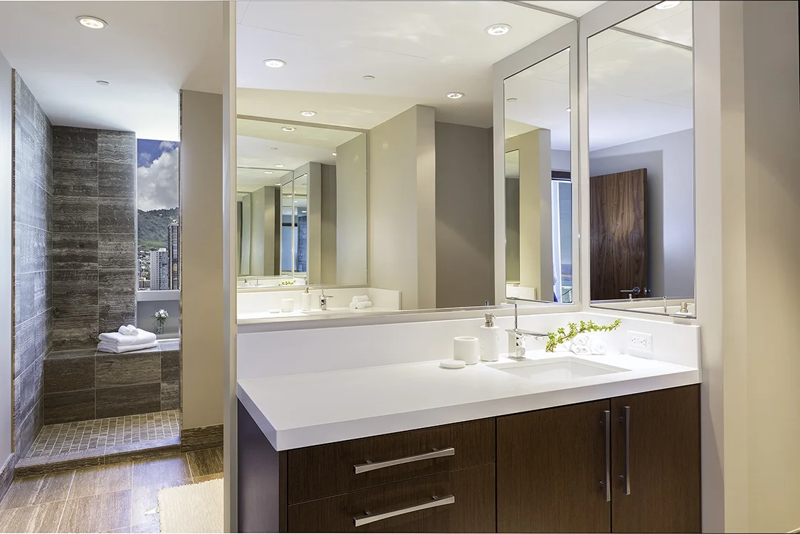 ONEBedMasterBath copy.jpg