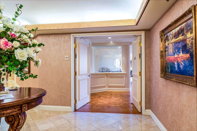1888 Kalakaua Avenue Suite-small-004-21-Entrance copy-666x444-72dpi.jpg