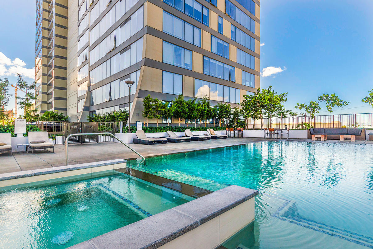 1009 Kapiolani Blvd Honolulu-MLS_Size-019-2-zRec Pool2 copy-1200x800-72dpi.jpg