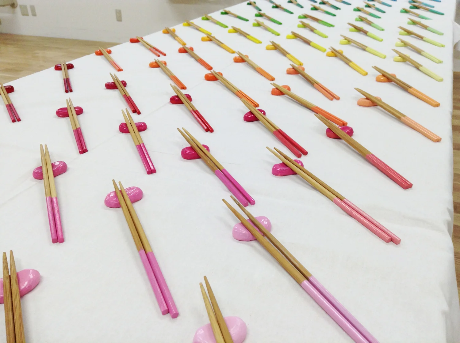 5_emmanuelle_moureaux_100colors_labo.JPG