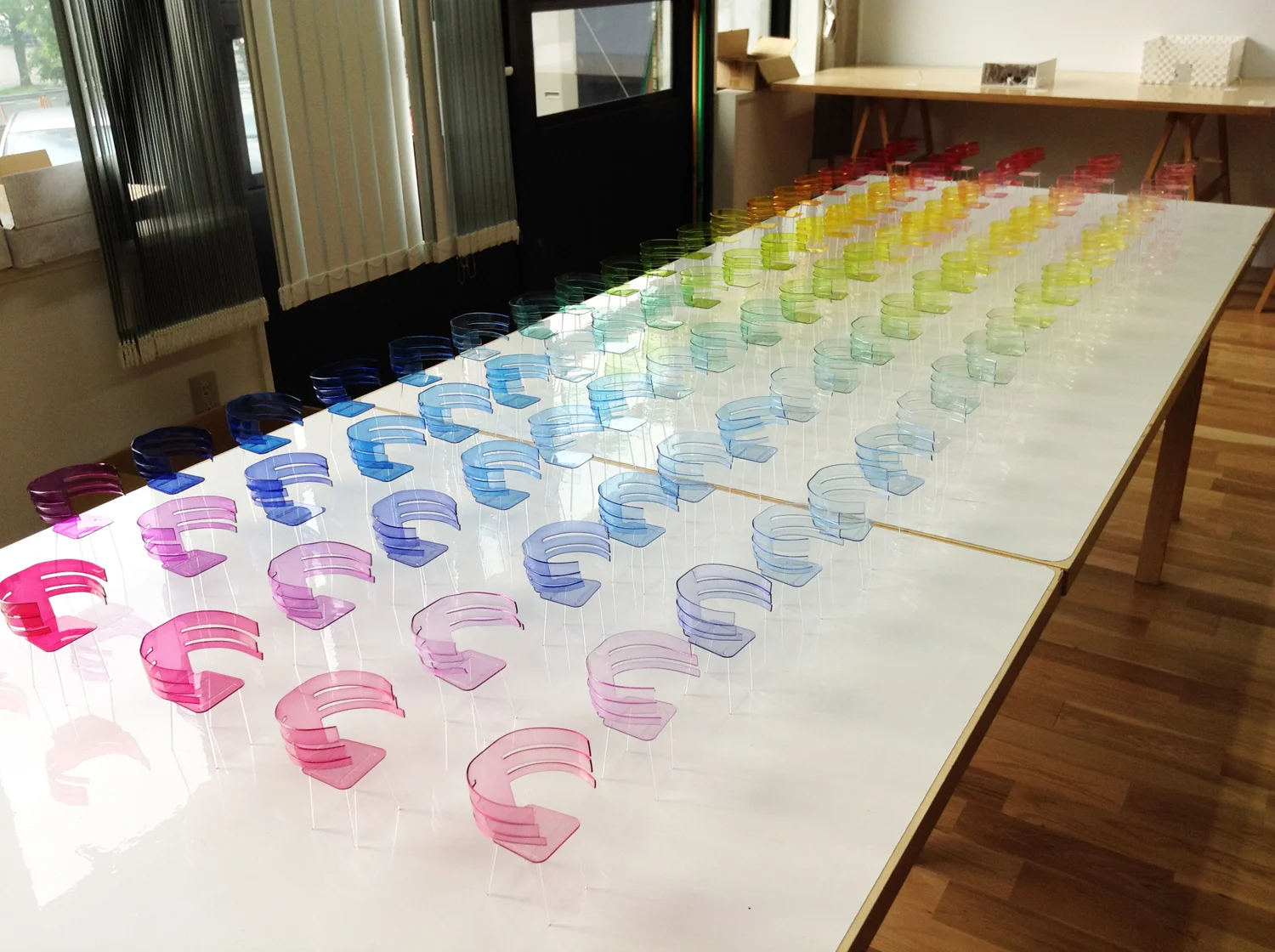 18_emmanuelle_moureaux_100colors_lab.JPG