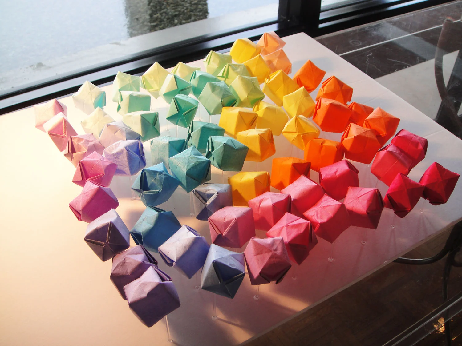 37_emmanuelle_moureaux_100colors_lab.JPG