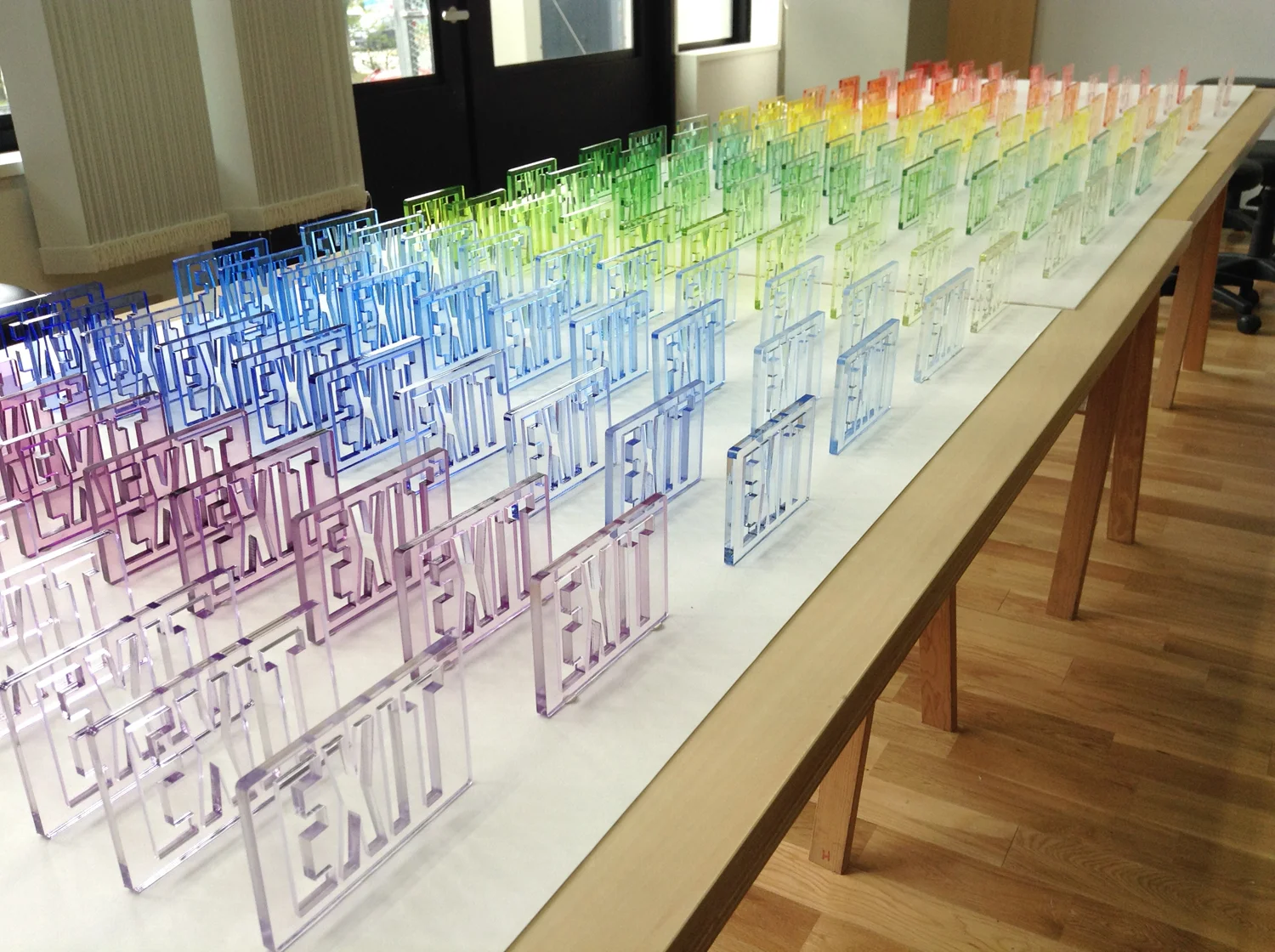 5_emmanuelle_moureaux_100colors_lab.JPG