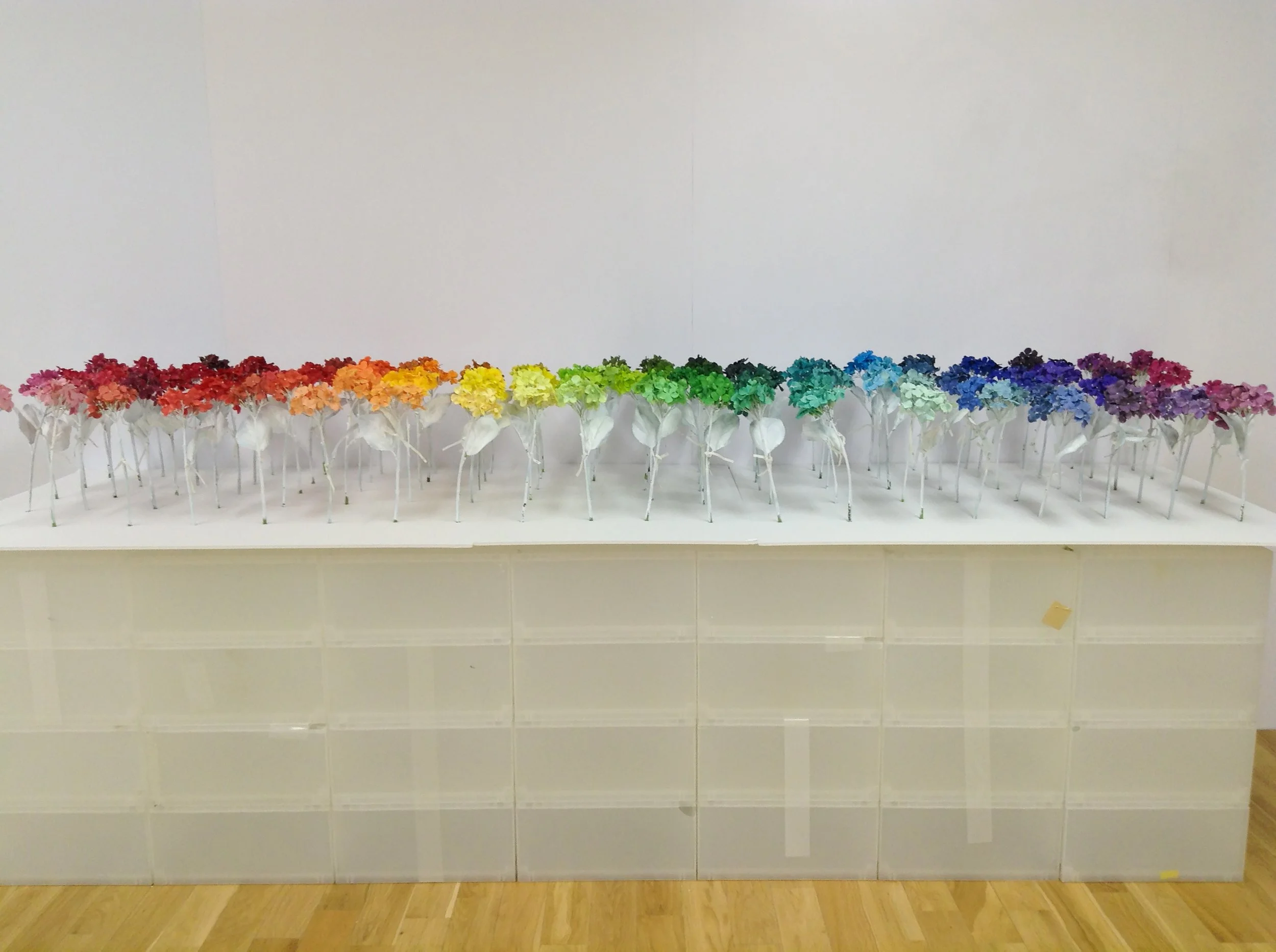 100colors-object-palettes_2018_013.JPG