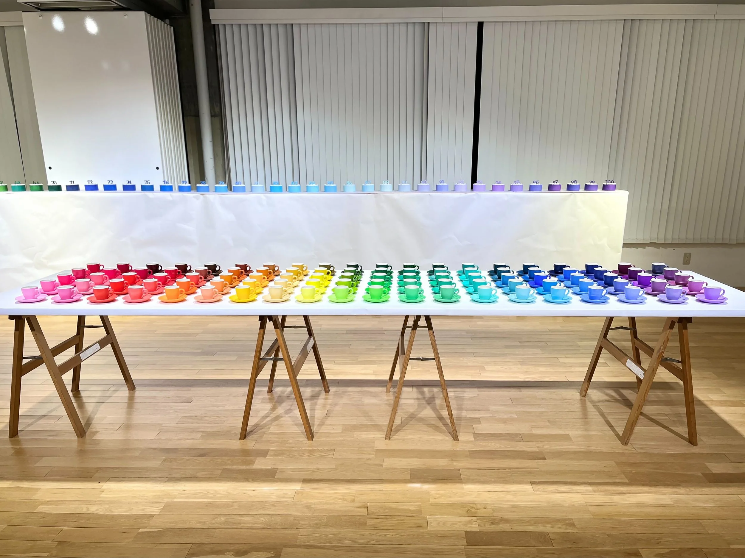 100colors-object-palettes_2023_018.jpg