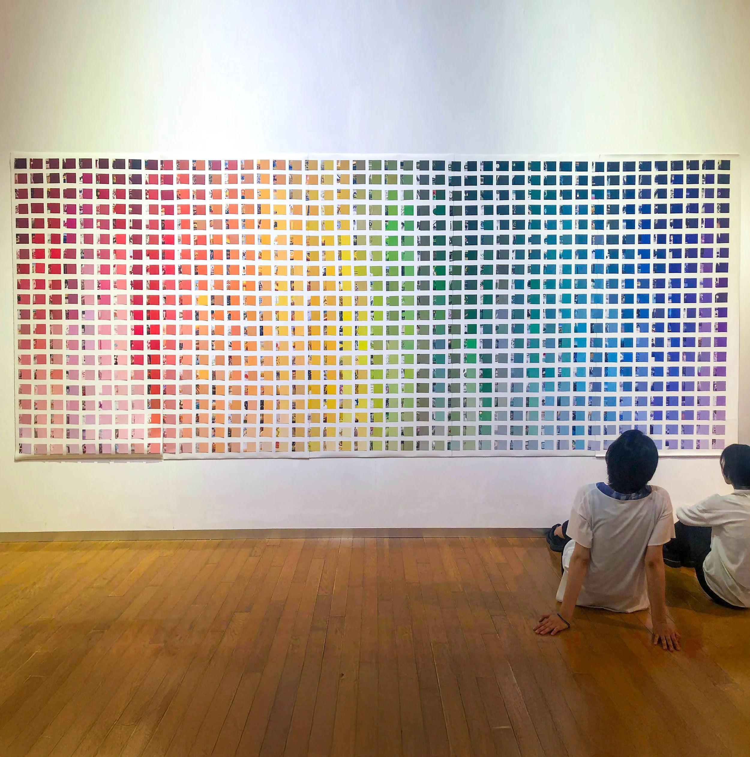 1000colors_2023_ex02_015e2_thumbnail.jpg